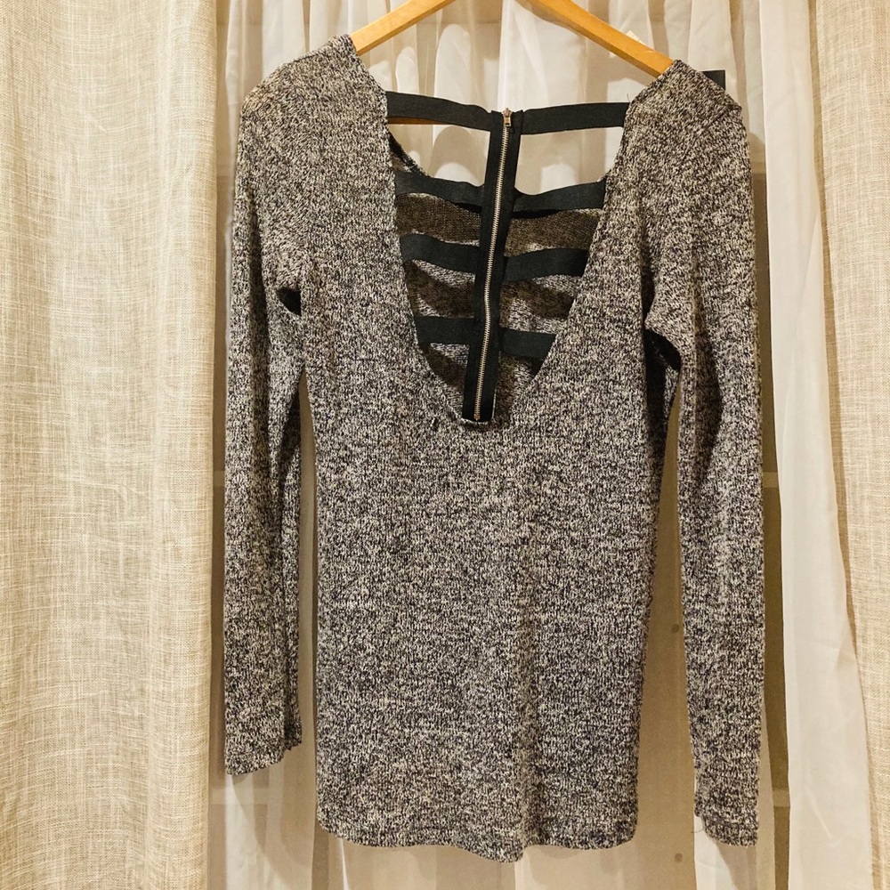 Top - Picture 2 of 2